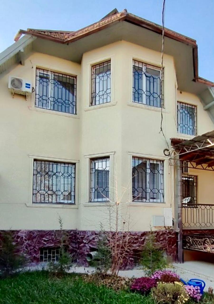 Amanat Guest House Bischkek Exterior foto