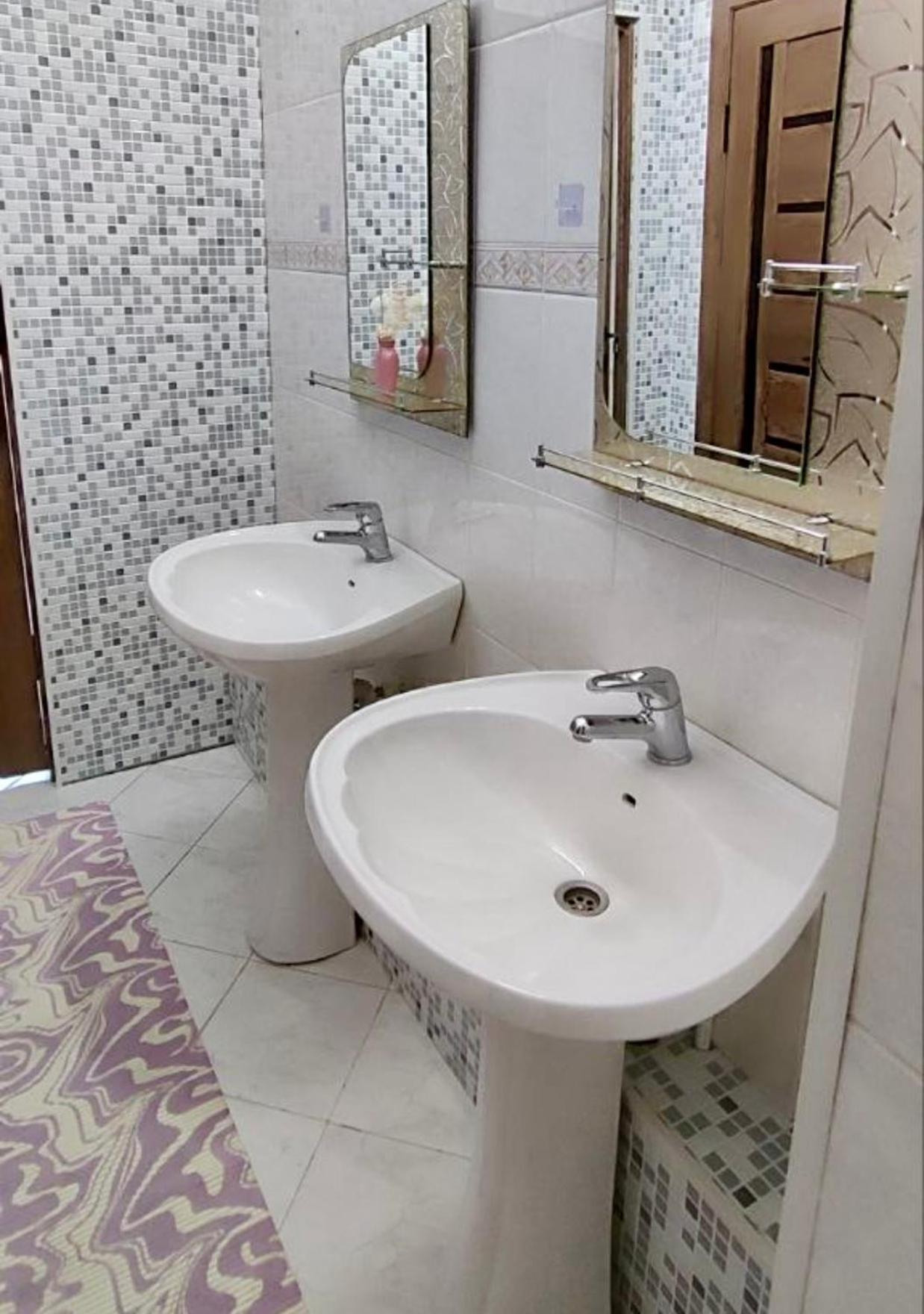 Amanat Guest House Bischkek Exterior foto